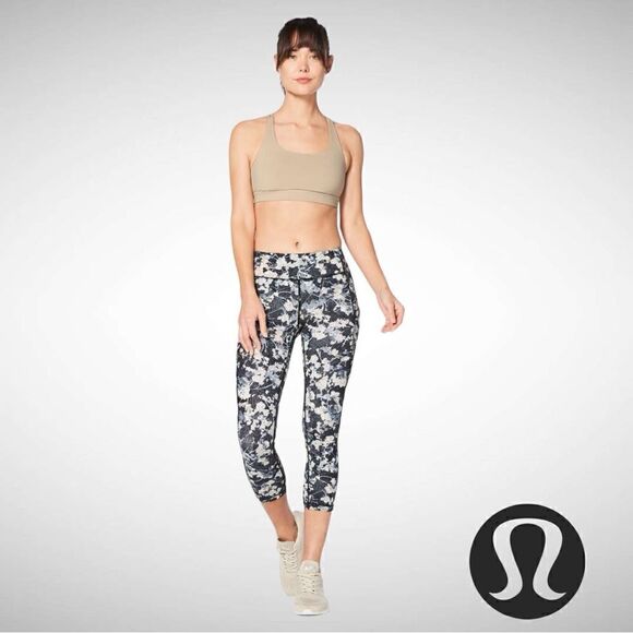 Lululemon Speed Up Crop 20" Legging
Spring Bloom Multi Women's Size 10 - Picture 1 of 17
